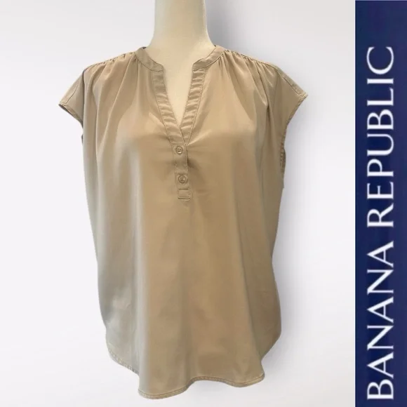 Banana Republic Button Down Dolman, Size M, MSRP $50 - Picture 2 of 6